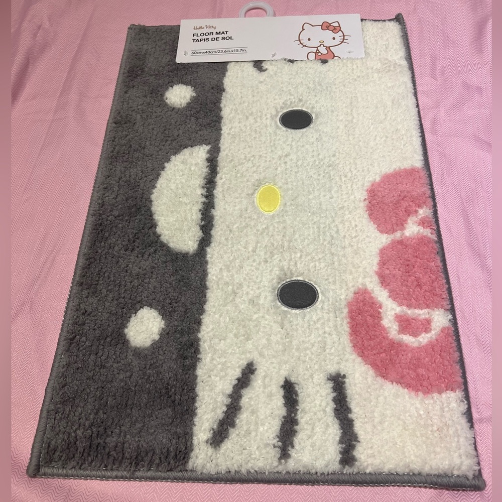 Hello Kitty Mat - Picture 1 of 2